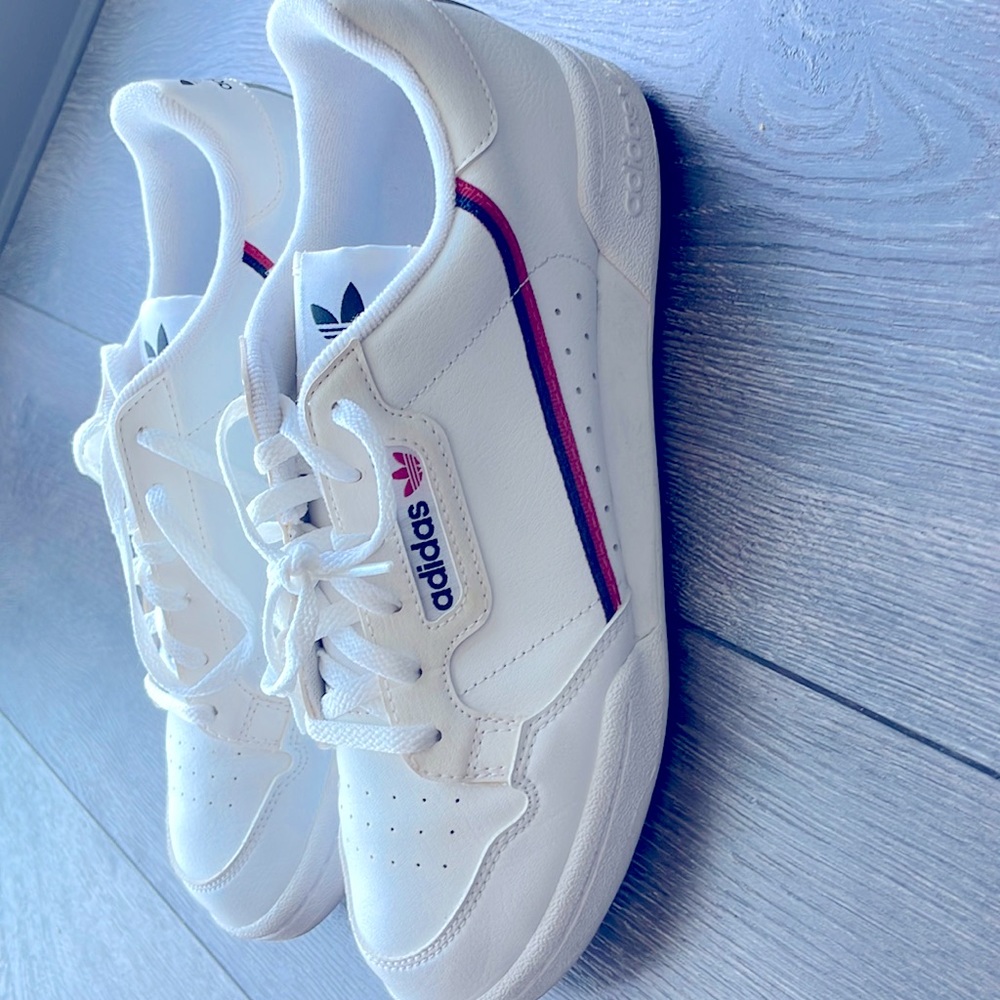 Vintage Adidas Sneakers